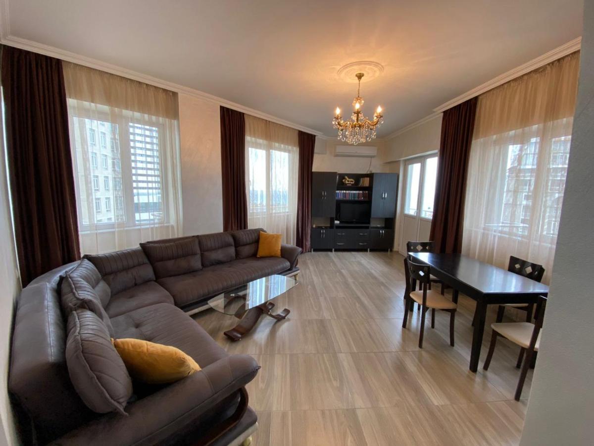 Gorgiladze Black Sea Apartment Батуми Екстериор снимка